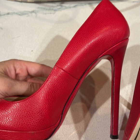 Authentic Christian Louboutin Pigalle Plato - Size 38 - Picture 14 of 14